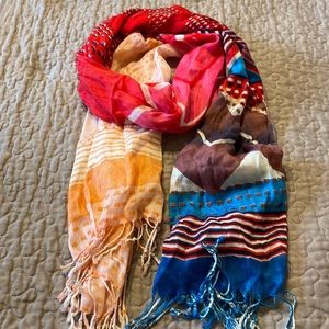 Old Navy Scarf, Varying Pattern